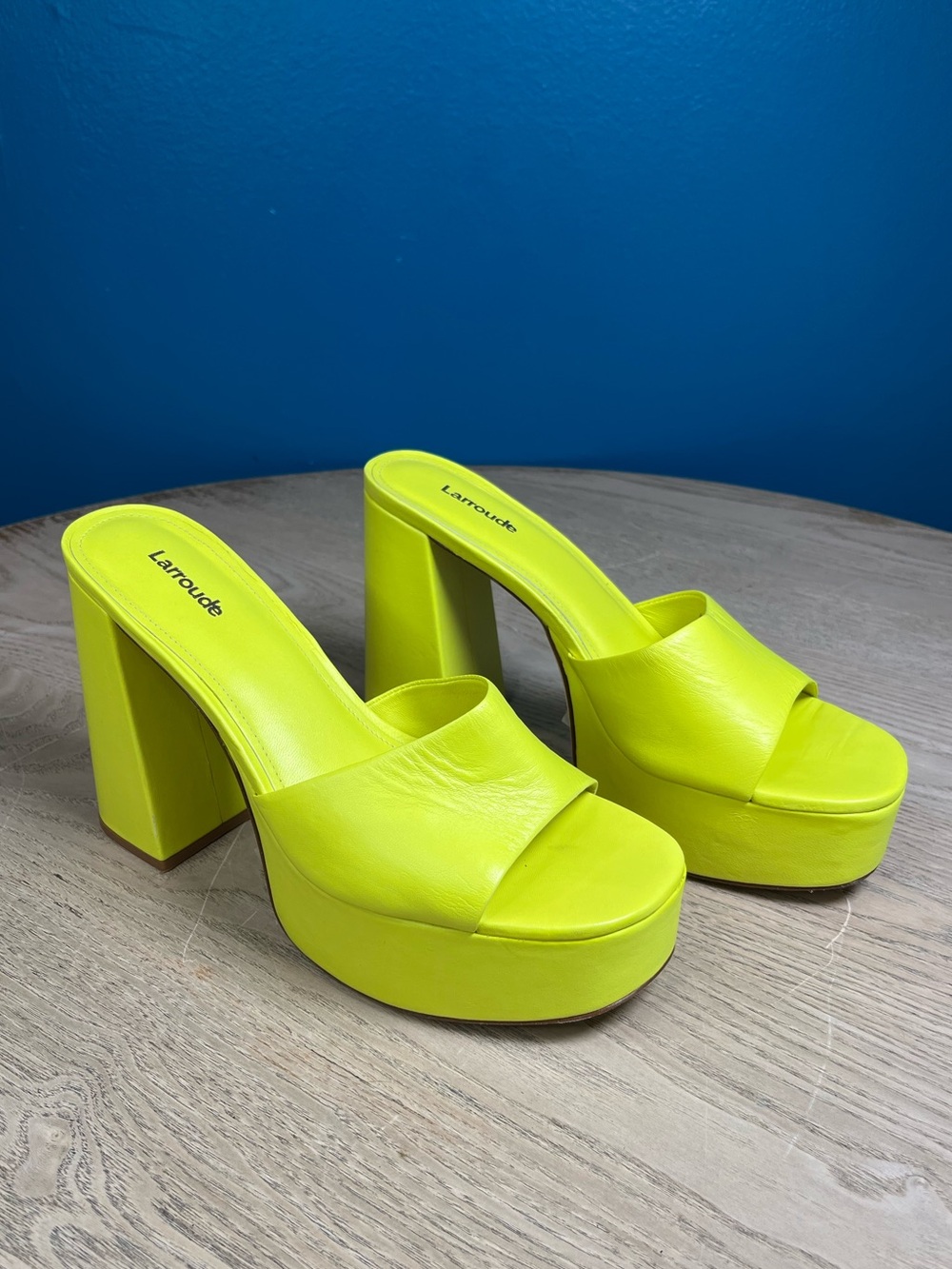 Larroude The Dolly Platform Mule Lemon Yellow Leather Chunky Heels Womens Size 9